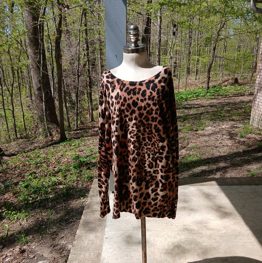 JM COLLECTION. SZ.XXL. ‎ Leopard Print Long Sleeve SWEATER Top